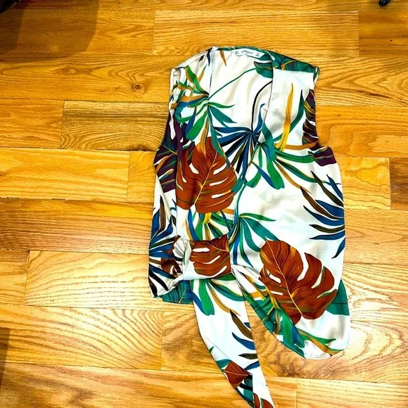 Zara Floral Top - Picture 1 of 5